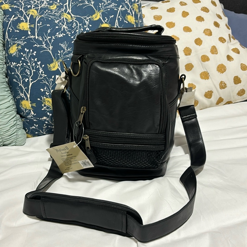 NWT Mercury Luggage Insulated Convertible Backpack Crossbody Bag